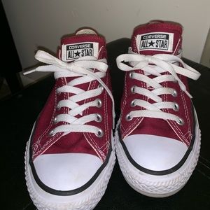 Burgundy Low Top Converse!!!